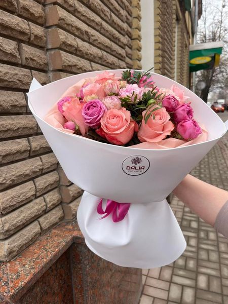 Букет із класичних та піоноподібних троянд «Елегантний дует» 39797 фото Букет із класичних та піоноподібних троянд «Елегантний дует» 39797 фото